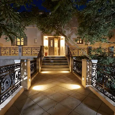 Ioulia Villa *