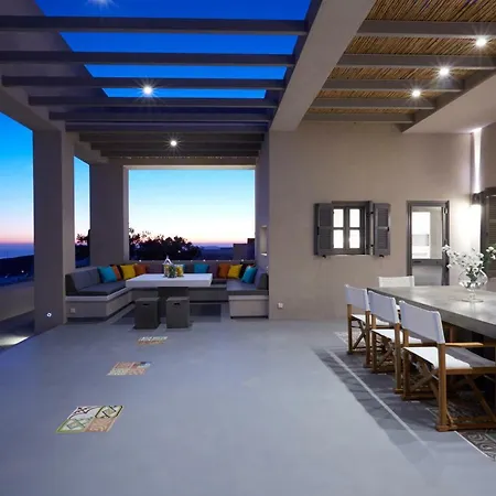 Ioulia Villa *